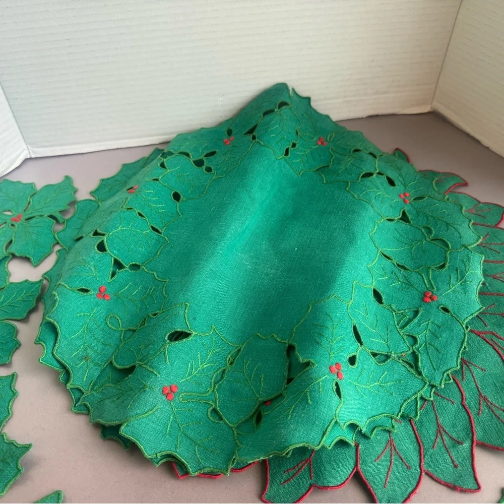 Vintage Green Holly Leaf Table Coasters and Placemat Set